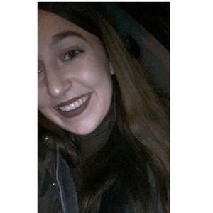 Meet your Posher, Kendra